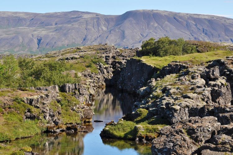 Izland látnivalók közé tartozik a Þingvellir Park is