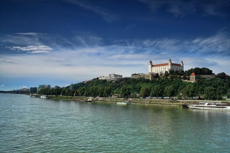 Pozsony hazánk történelmében is jelentős hely volt