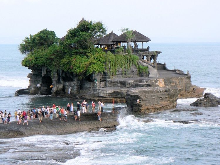 Tanah Lot népszerű a Bali látnivalók között
