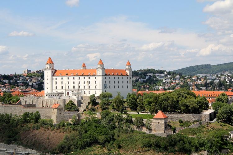 Pozsony és a vár fontos hely a történelmünkben