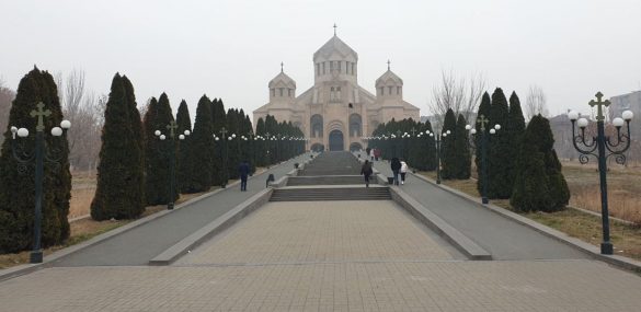 Örményország - Árpád Jerevánban és vidéken