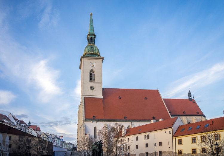 Több magyar uralkodót is itt koronáztak meg