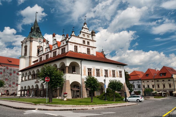 Az egykori Magyarország egyik legszebb temploma található itt