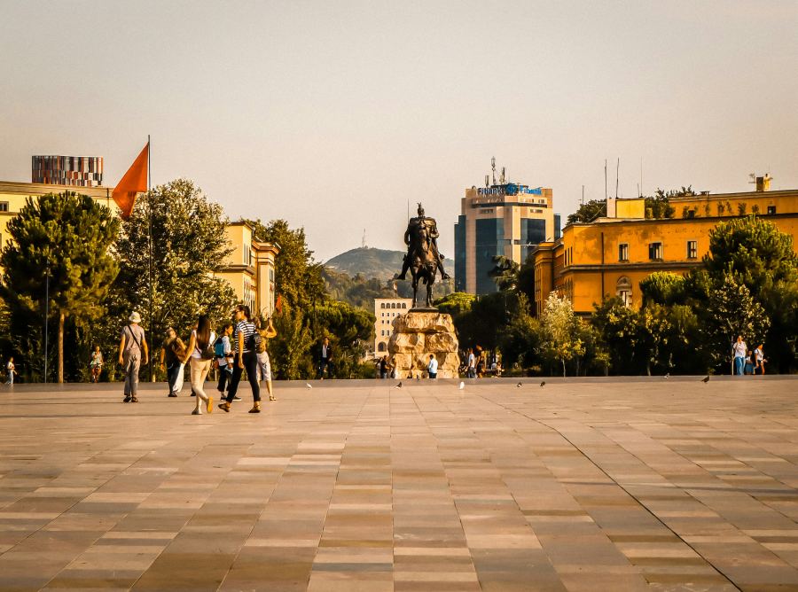 Tirana főtere