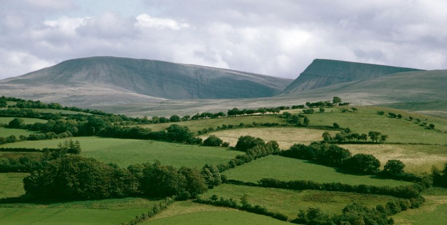 Itt található Wales legmagasabb pontja is