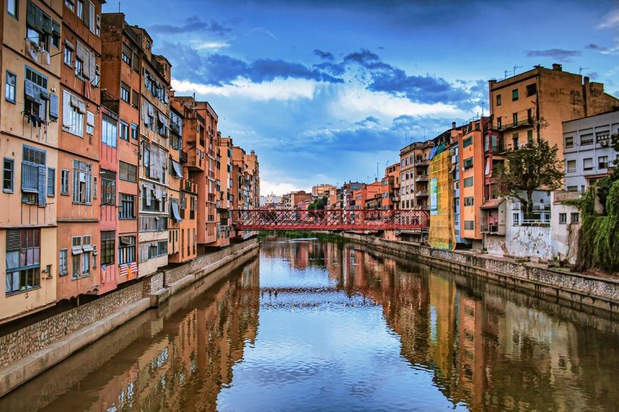 Girona legszebb része a folyóparti negyed