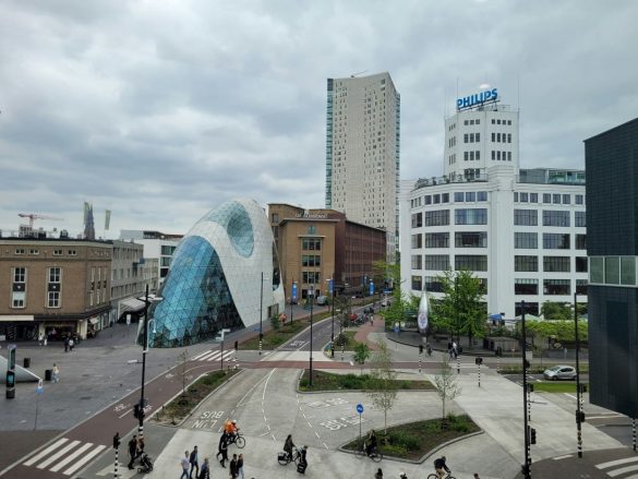 Eindhoven látnivalók, múzeumok, időjárás, térképek