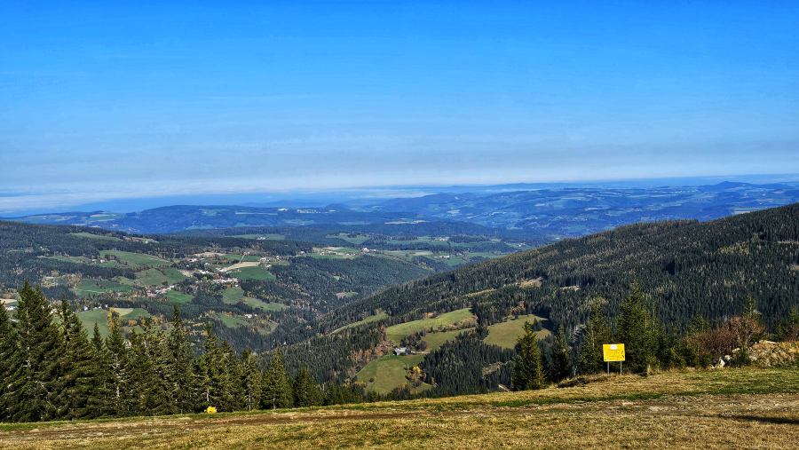 Kilátás a hegyről