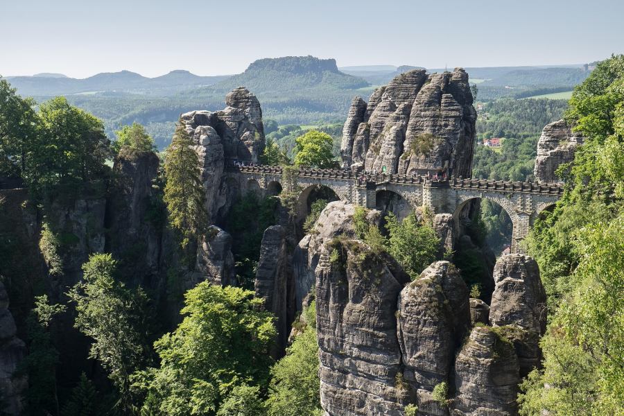 A Bastei-híd a park leghíresebb része